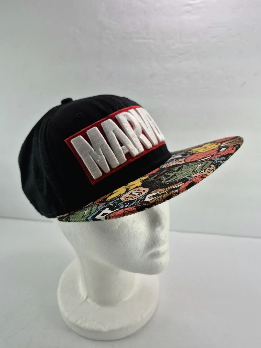 Marvel Comics Vintage Superhero Collage Snapback Hat Flat Brim Black Y2K OSMF